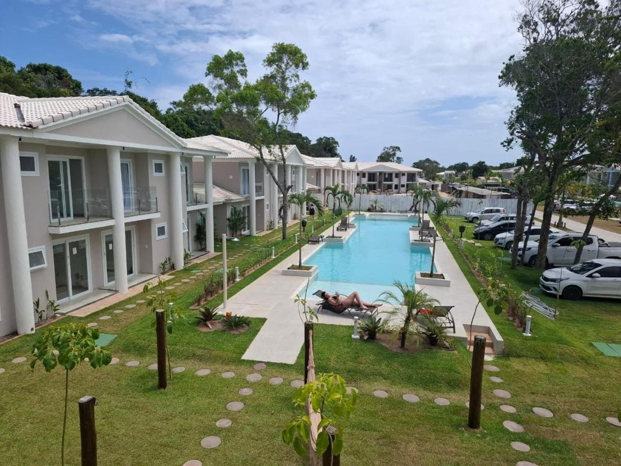 Casa de férias Casa Em A 200m Da Em Arraial D'ajuda, Com 3 Suites, Sala Climatizada, Area Gourmet Privativa, Internet 300mbps, Com Piscinas Adulto E Infantil, Sauna, Quadra De Tenis E Portaria 24hrs. *