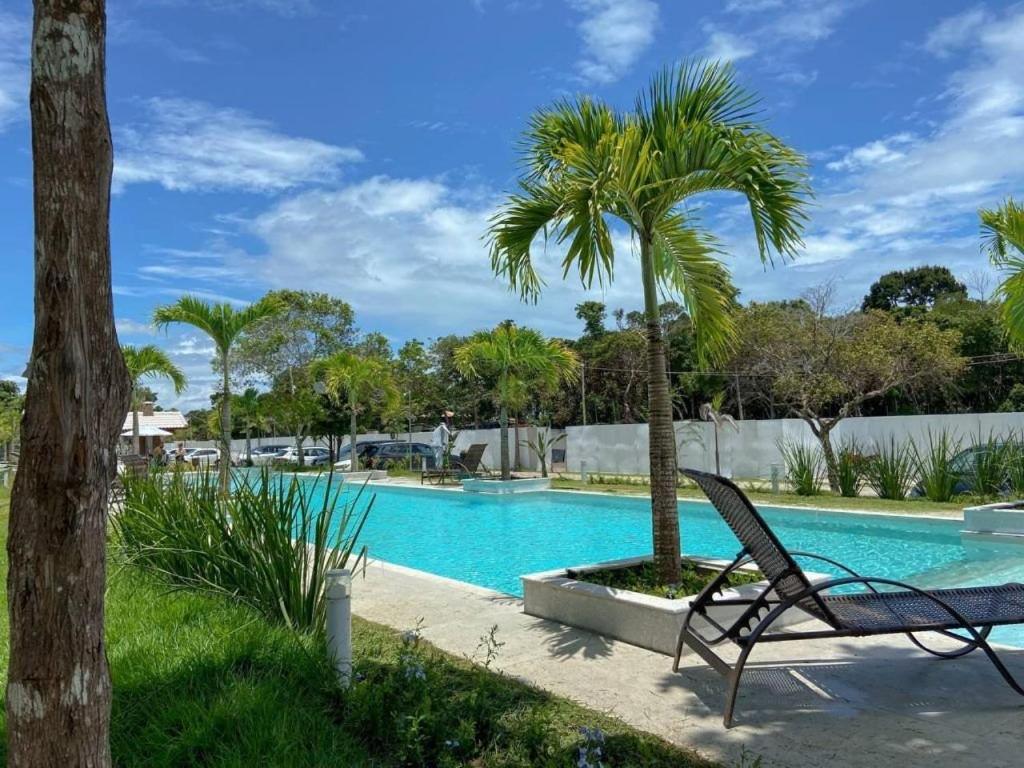 Casa de férias Casa Em A 200m Da Em Arraial D'ajuda, Com 3 Suites, Sala Climatizada, Area Gourmet Privativa, Internet 300mbps, Com Piscinas Adulto E Infantil, Sauna, Quadra De Tenis E Portaria 24hrs. *